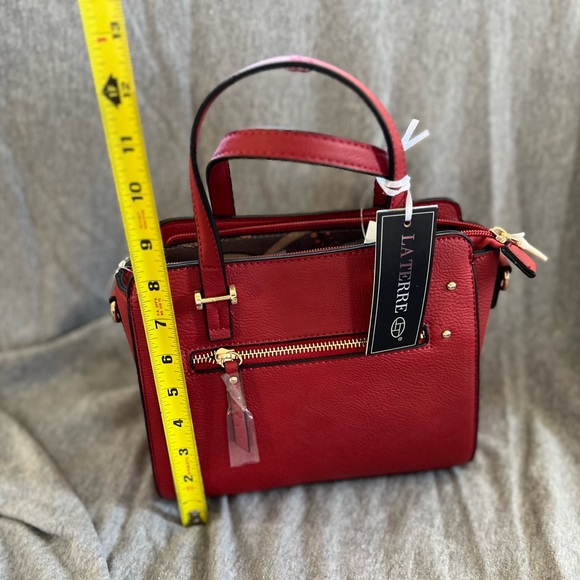 Red Handbag - Picture 9 of 16